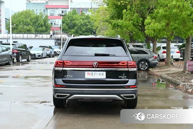 Volkswagen Tourang 2022 Черный из Китая, фото 3