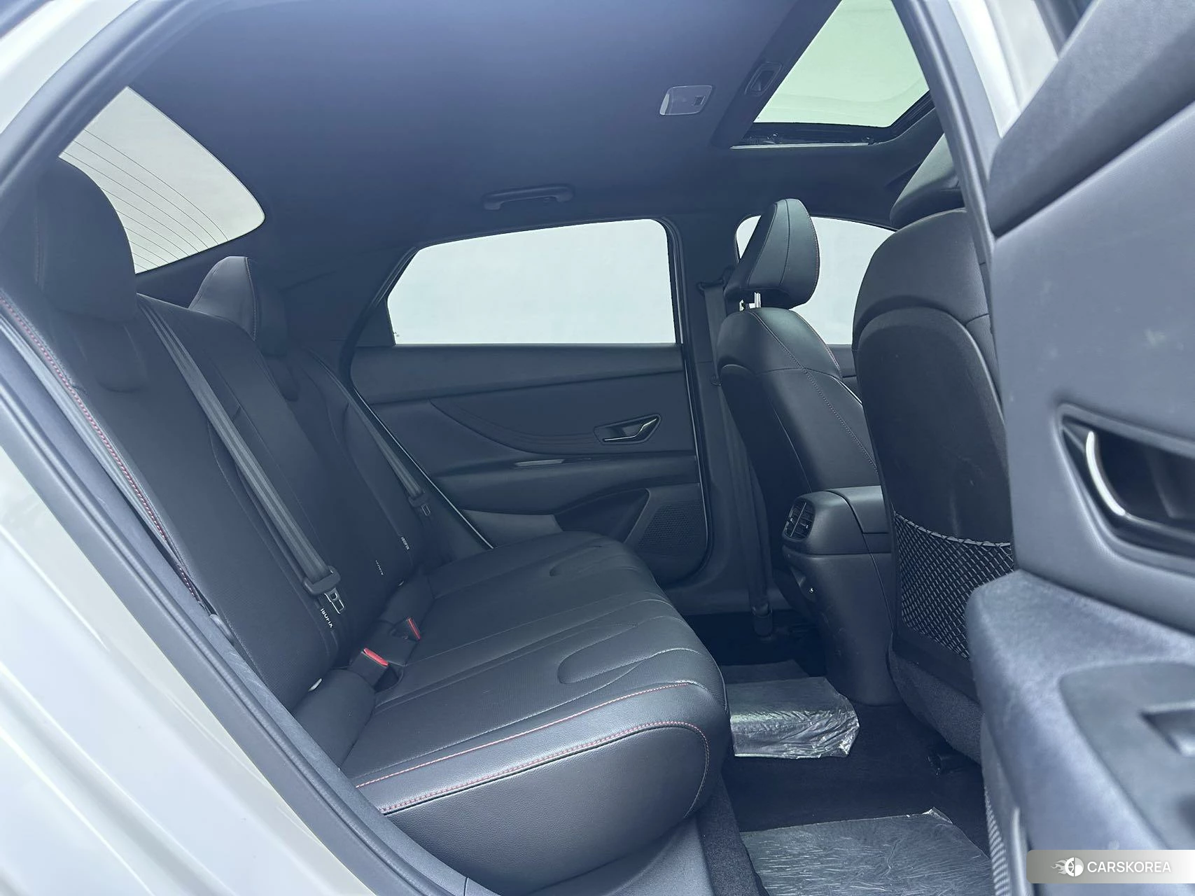 Hyundai Elantra 2022 Белый из Китая, фото 3