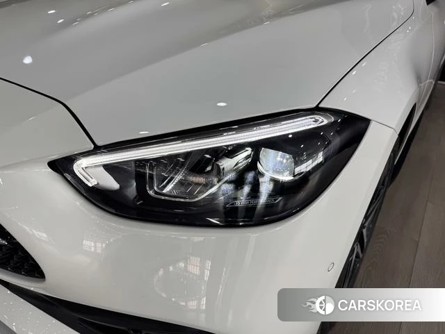 Mercedes-Benz Class C 2024 Белый из Китая, фото 3