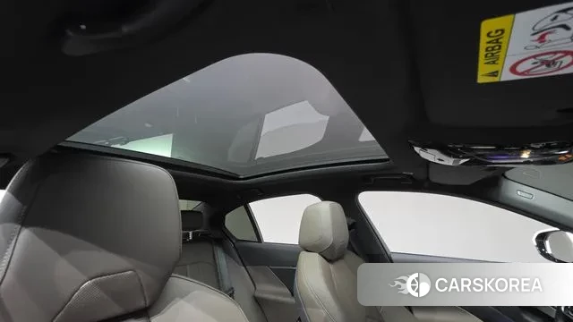 BMW 5 Series (G60) 2025 Белый из Кореи, фото 3