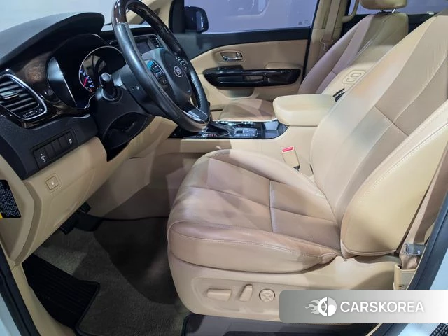 Kia The New Carnival 2019 Белый из Кореи, фото 3