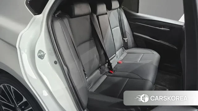 Toyota Camry (XV80) 2025 Белый из Кореи, фото 3