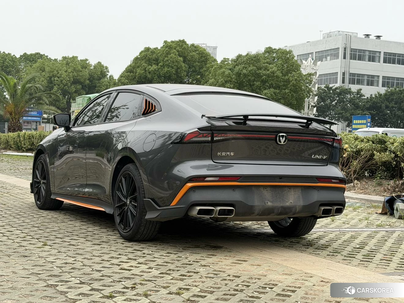 Chang'an UNI-V 2025 Темно-серый из Китая, фото 3