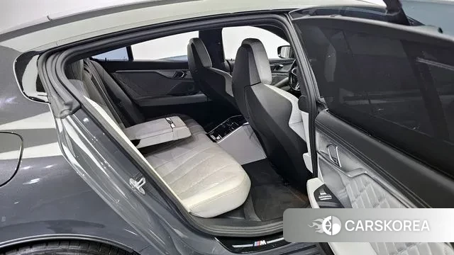 BMW M8 (G15) 2020 Серый из Кореи, фото 3