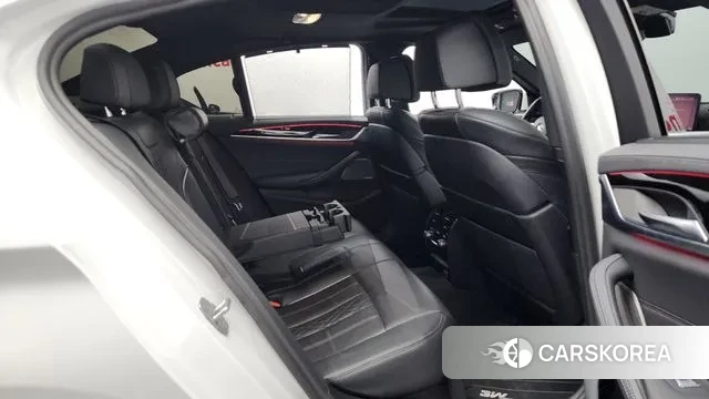 BMW 5 Series (G30) 2022 Белый из Кореи, фото 3