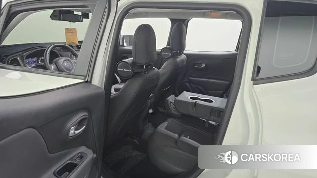 Jeep Renegade 2022 Белый из Кореи, фото 3
