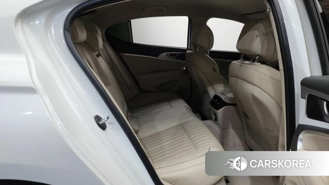 Genesis The New G70 2021 Белый из Кореи, фото 3