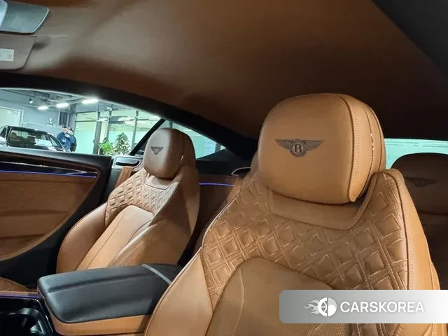 Bentley Continental GT 3rd Generation 2021 Черный из Кореи, фото 3