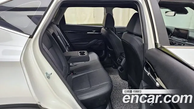 Kia Seltos 2022 Белый из Кореи, фото 3