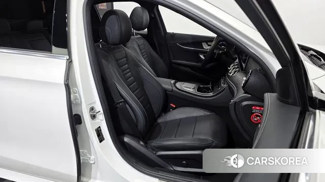 Mercedes-Benz E-Class W213 2023 Белый из Кореи, фото 3