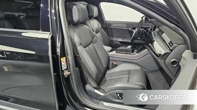 Audi A8 (D5) 2023 Черный из Кореи, фото 3