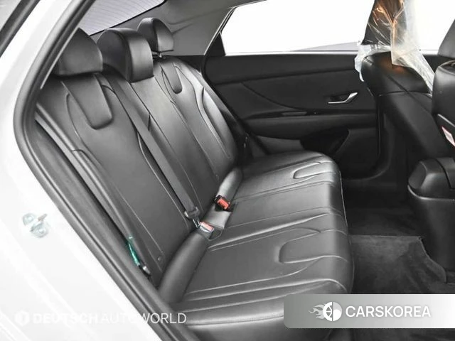 Hyundai Avante (CN7) 2022 Серебристо-серый из Кореи, фото 3