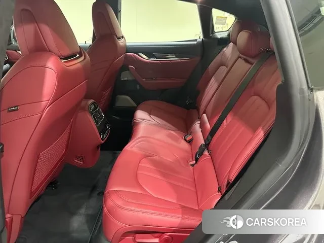 Maserati Levante 2023 Серый из Кореи, фото 3