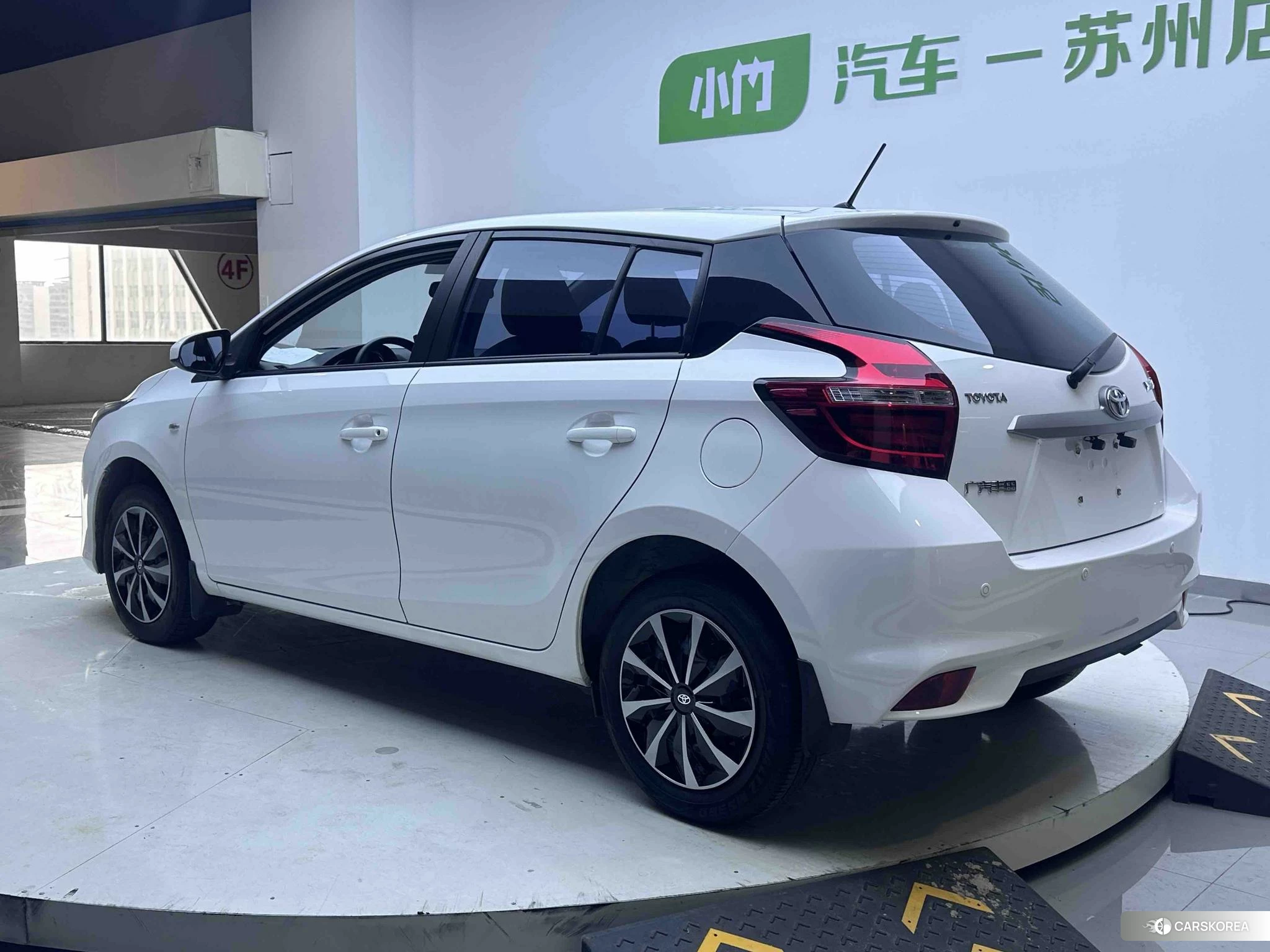 Toyota YARIS L Zhixuan 2021 Белый из Китая, фото 3