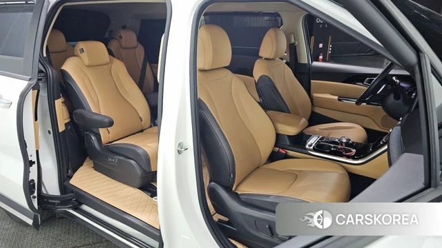 Kia Carnival 4th generation 2023 Белый из Кореи, фото 3