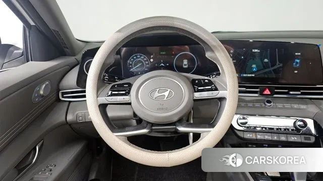 Hyundai The New Avante (CN7) 2024 Белый из Кореи, фото 3