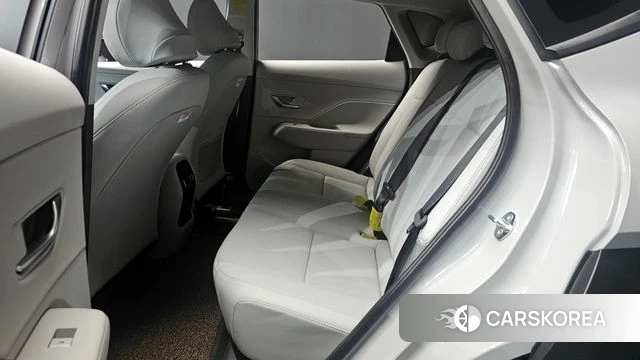 Hyundai Kona (SX2) 2025 Серебристо-серый из Кореи, фото 3