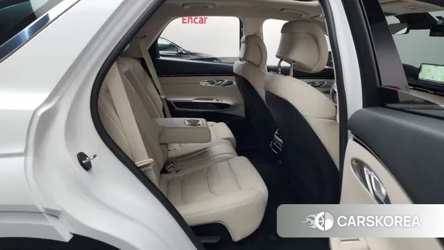 Genesis GV70 2024 Белый из Кореи, фото 3