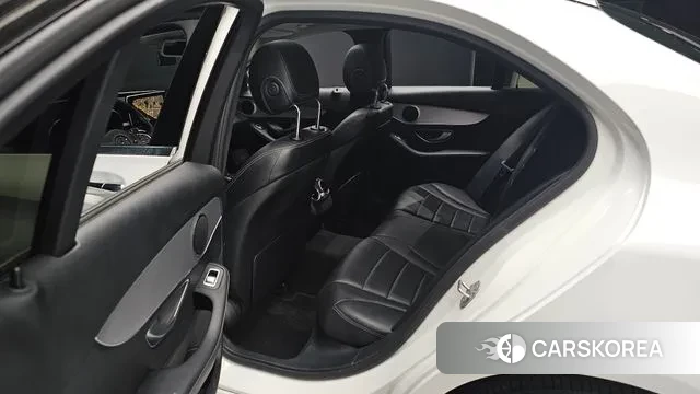 Mercedes-Benz C-Class W205 2018 Белый из Кореи, фото 3