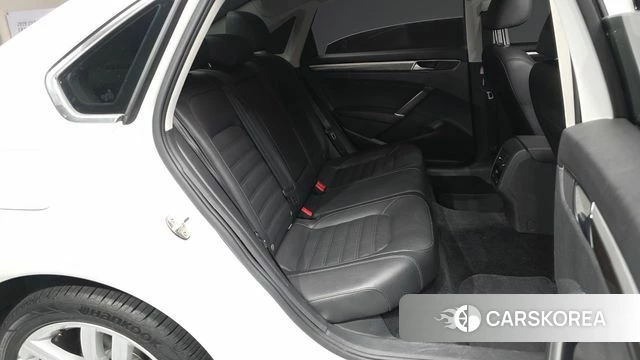 Volkswagen The New Passat 2018 Белый из Кореи, фото 3