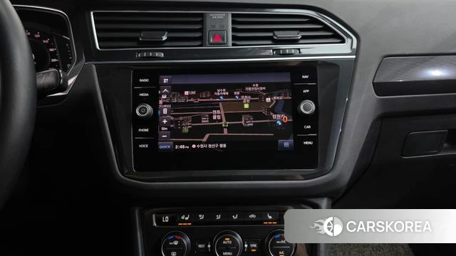 Volkswagen Tiguan second Generation 2020 Белый из Кореи, фото 3