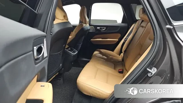 Volvo XC60 second Generation 2023 Серый из Кореи, фото 3