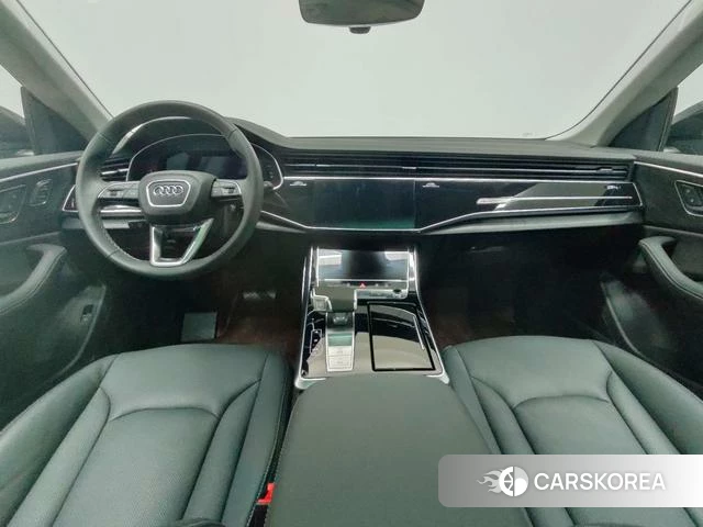 Audi Q8 2025 Черный из Китая, фото 3