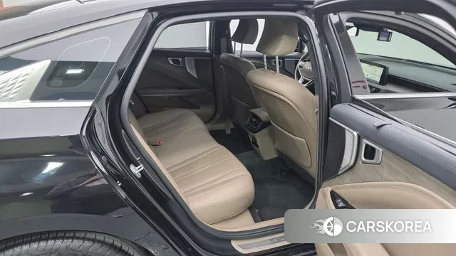 Kia K8 2023 Черный из Кореи, фото 3