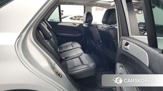 Mercedes-Benz GLE - Class W166 2018 Серебряный из Кореи, фото 3