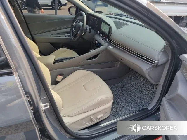 Hyundai The New Avante (CN7) 2024 Серый из Кореи, фото 3