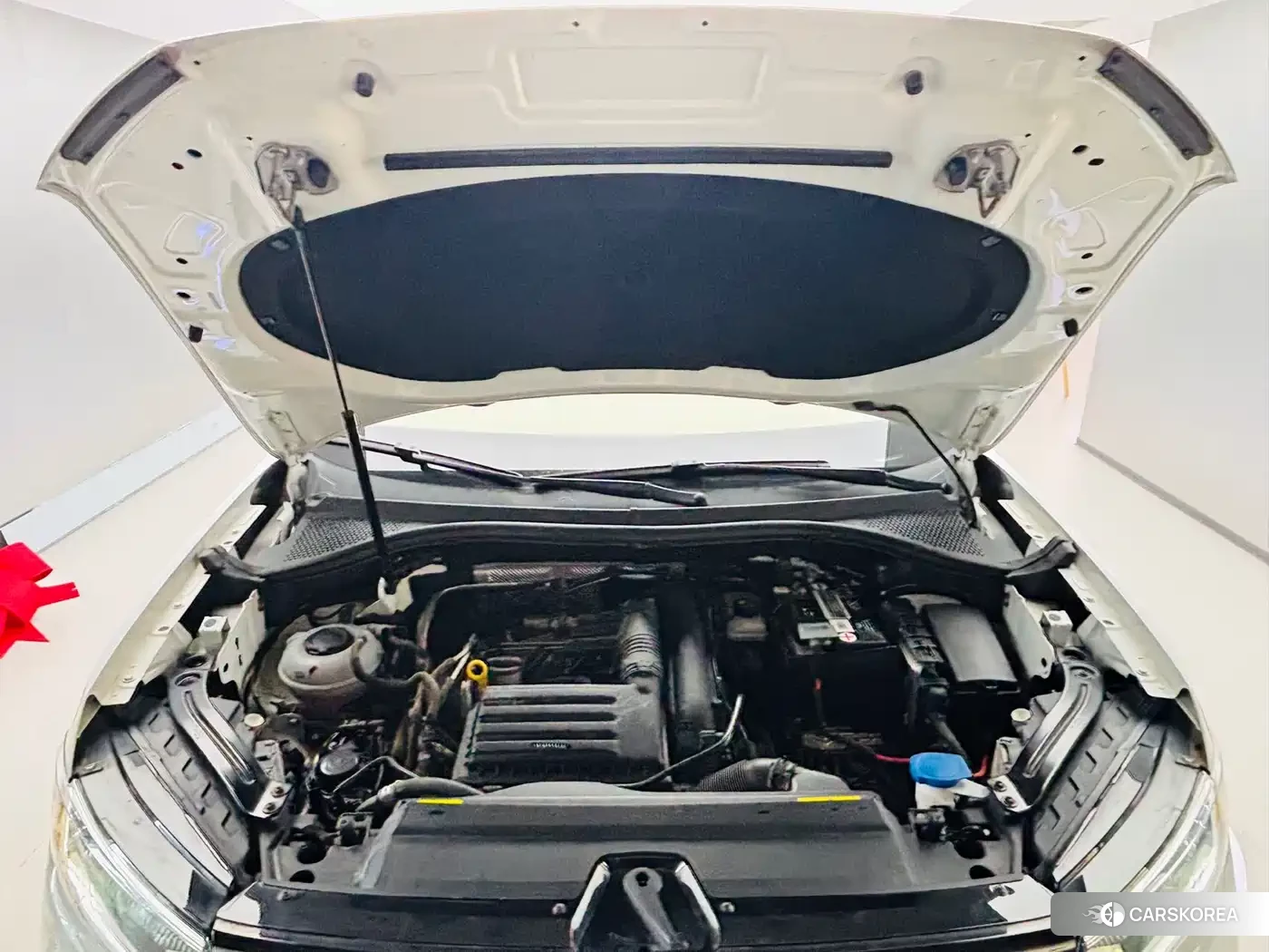Volkswagen Tayron 2023 Белый из Китая, фото 3