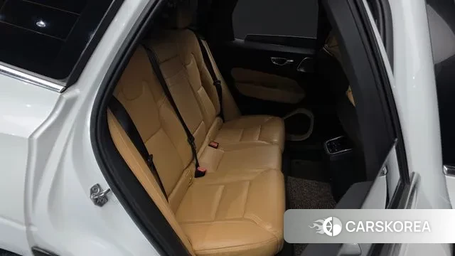 Volvo XC60 second Generation 2019 Белый из Кореи, фото 3