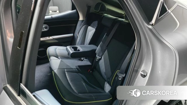 Genesis GV60 2023 Серебристо-серый из Кореи, фото 3