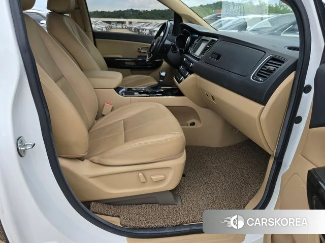 Kia The New Carnival 2019 Белый из Кореи, фото 3