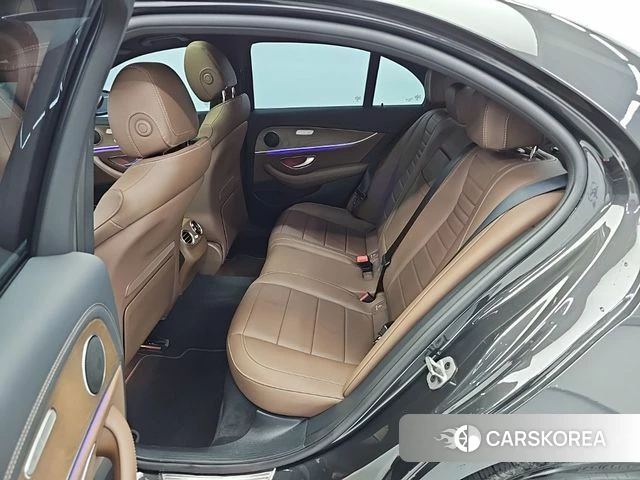 Mercedes-Benz E-Class W213 2021 Серый из Кореи, фото 3