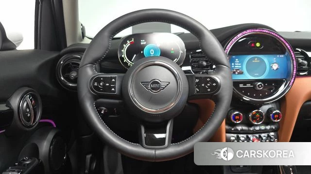 Mini Cooper S 2024 Черный из Кореи, фото 3