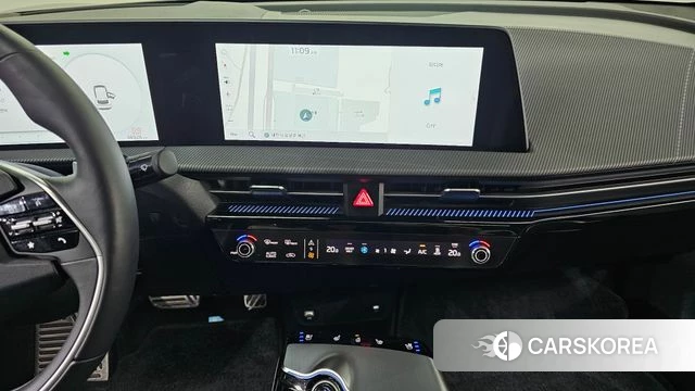 Kia EV6 2024 Черный из Кореи, фото 3