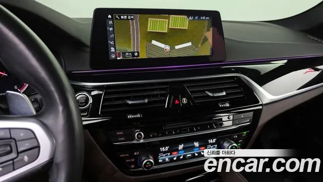 BMW 5 Series (G30) 2018 Серебристо-серый из Кореи, фото 3