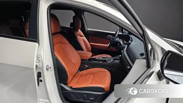 Kia The New Sportage 5th Generation Hybrid 2025 Белый из Кореи, фото 3