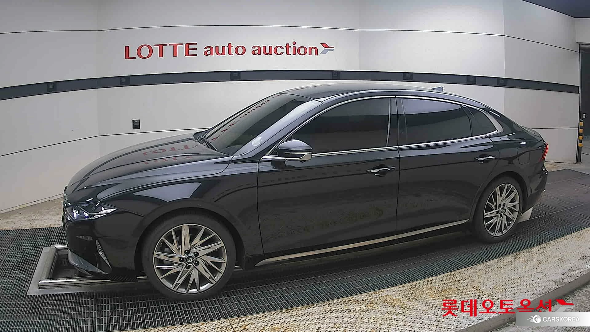 Hyundai Grandeur 2022 Midnight Black Pearl из Кореи, фото 3