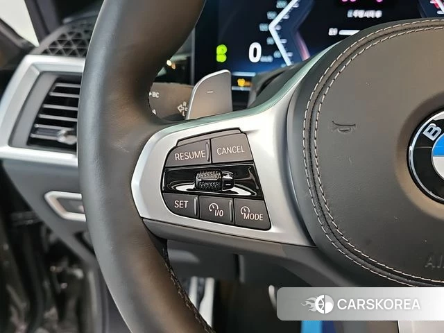 BMW X7 (G07) 2024 Светло-зеленый из Кореи, фото 3