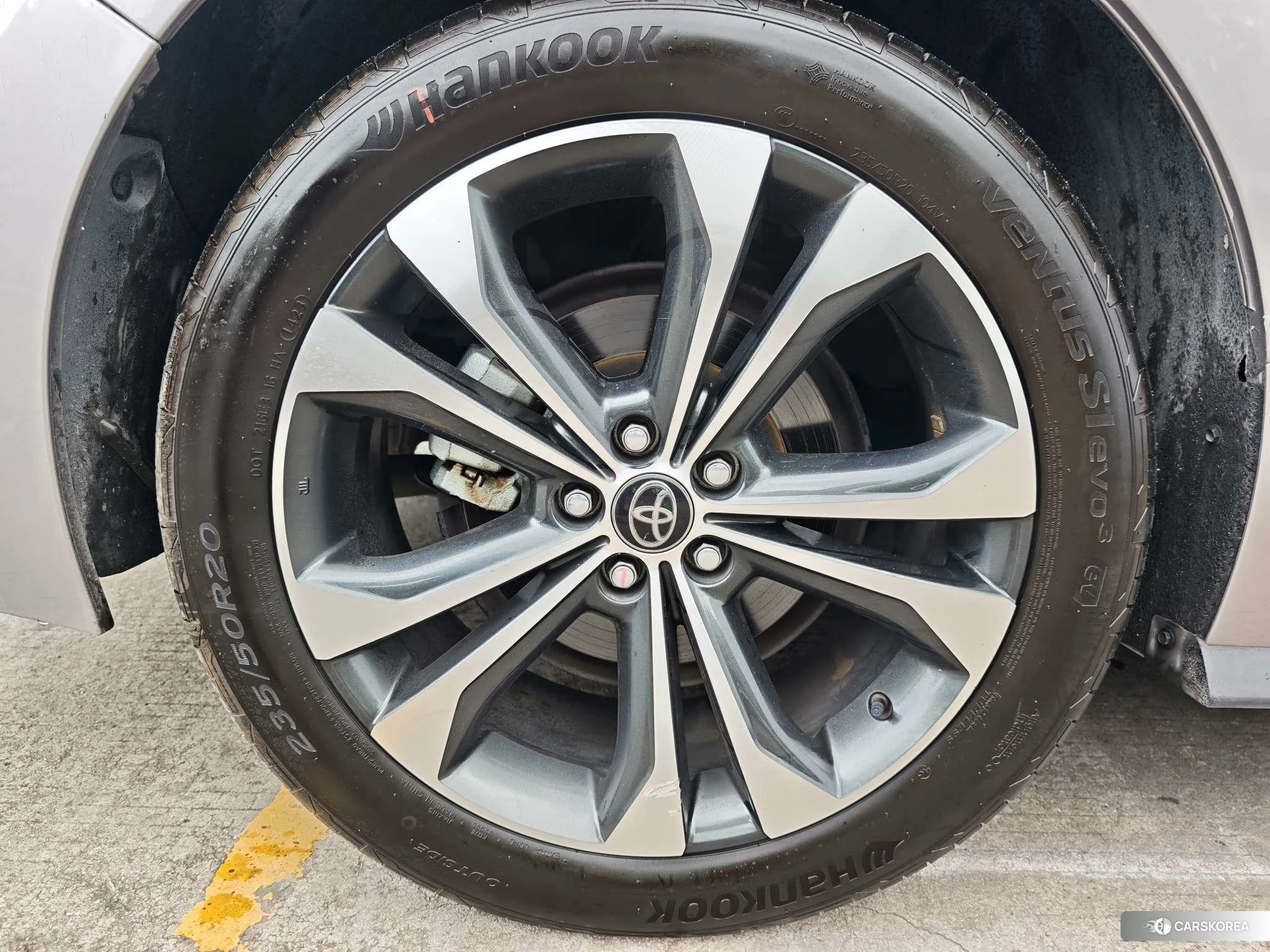 Toyota Granvia 2023 Серебристо-серый из Китая, фото 3