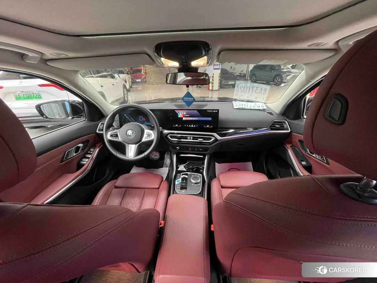 BMW i3 2023 Черный из Китая, фото 3