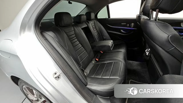 Mercedes-Benz E-Class W213 2018 Серый из Кореи, фото 3