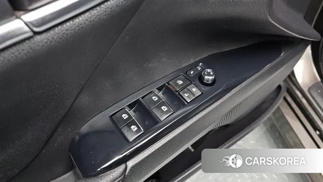 Toyota Camry (XV70) 2020 Коричневый из Кореи, фото 3