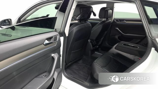 Volkswagen Arteon 2019 Белый из Кореи, фото 3