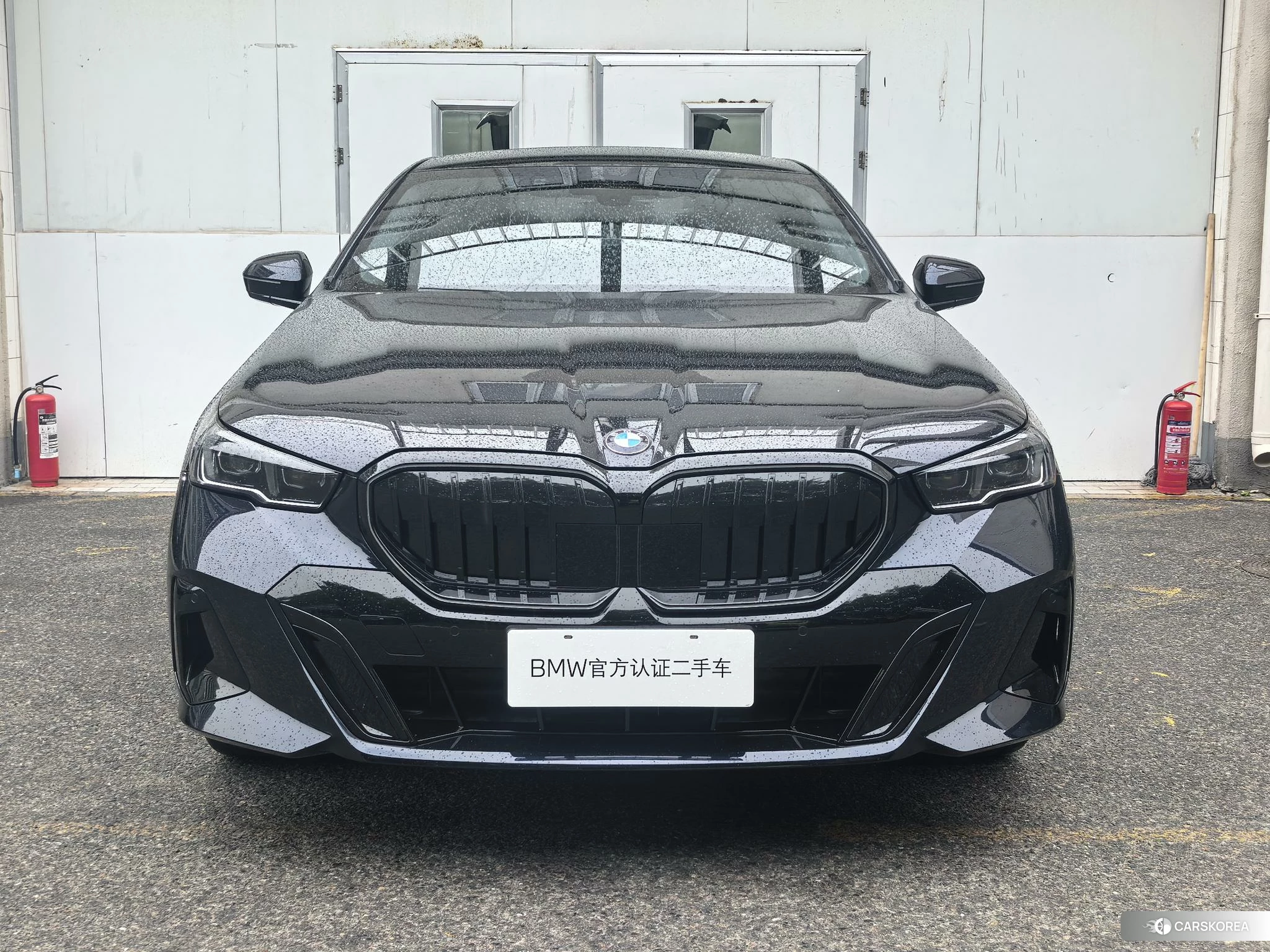 BMW 5 series 2024 Черный из Китая, фото 3
