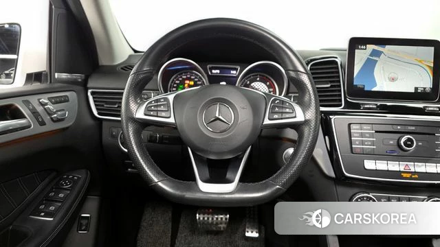 Mercedes-Benz GLE - Class W166 2018 Белый из Кореи, фото 3