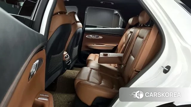 Genesis GV70 2023 Белый из Кореи, фото 3