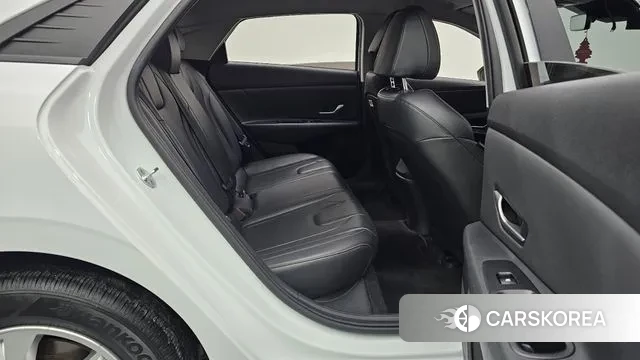 Hyundai Avante (CN7) 2022 Белый из Кореи, фото 3